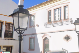 4 bedroom bank house consisting of 2 floors located in Alter do Chão, Portalegre