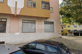 2 interconnected banking stores with 135 m2 located in Prior Velho near Lisbon airport 2 interconnected banking stores with 135 m2 located in Prior Velho near Lisbon airport