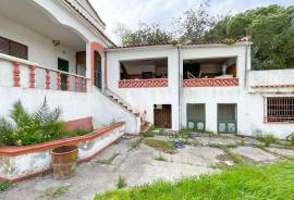Property for sale in Benfarras/Terras Ruivas, situated on a plot of 1800m2 Property for sale in Benfarras/Terras Ruivas, situated on a plot of 1800m2