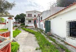 Property for sale in Benfarras/Terras Ruivas, situated on a plot of 1800m2 Property for sale in Benfarras/Terras Ruivas, situated on a plot of 1800m2