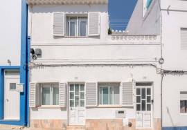 Three Bedroom Townhouse in the Heart of Burgau with Endless Potential