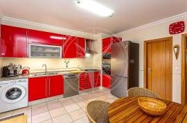 Large 3 bed Tavira centre family apartment sold fully furnished Large 3 bed Tavira centre family apartment sold fully furnished