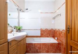 2 Bedroom Apartment - Lagos