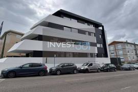 New 2 Bedroom Apartment with Terrace and 2 L. Garage in Gondomar