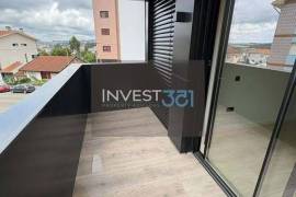 New 4 Bedroom Apartment with Terrace and 2 L. Garage in Gondomar