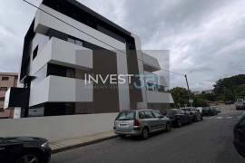 New 4 Bedroom Apartment with Terrace and 2 L. Garage in Gondomar