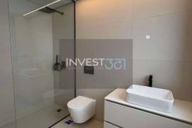 New 4 Bedroom Apartment with Terrace and 2 L. Garage in Gondomar