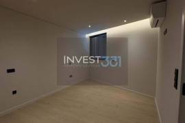 New 4 Bedroom Apartment with Terrace and 2 L. Garage in Gondomar