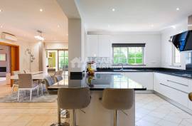 VILA SOL - Magnificent 5 Bedroom Villa with stunning GOLF VIEWS VILA SOL - Magnificent 5 Bedroom Villa with stunning GOLF VIEWS