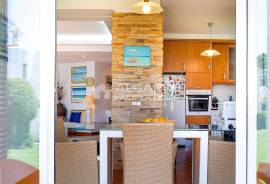 3-bedroom villa in a private condominium in Vilamoura, just 5 minutes from the Marina and the golf course. 3-bedroom villa in a private condominium in Vilamoura, just 5 minutes from the Marina and the golf course.