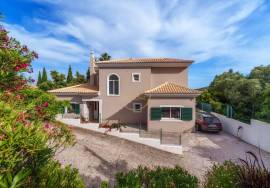PRESTIGE 4 Bedroom Villa – Holiday Rentals PRESTIGE 4 Bedroom Villa – Holiday Rentals