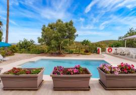 PRESTIGE 4 Bedroom Villa – Holiday Rentals PRESTIGE 4 Bedroom Villa – Holiday Rentals
