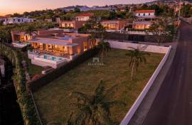 3 BEDROOM VILLA IN CALHETA 3 BEDROOM VILLA IN CALHETA