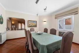 Vilamoura – 3-bedroom villa with basement and private pool
