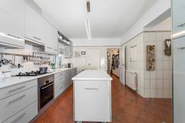 Vilamoura – 3-bedroom villa with basement and private pool