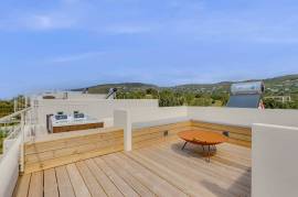 Santa Bárbara de Nexe – 3-bedroom villa with sea views
