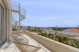 Santa Bárbara de Nexe – 3-bedroom villa with sea views