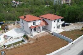 MUČIĆI, MATULJI - SEMI-DETACHED HOUSE, HIGH ROH-BAU WITH SWIMMING POOL
