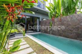 Prestigious 4-Bedroom Canggu Villa with Elegant Enclosed Living Spaces, Luxury Amenities, and Strong Real Estate Investment Opportunity in Bali