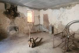 Large Village House In Need Of Complete Renovation With A Garden/courtyard.
