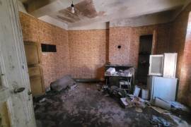 Large Village House In Need Of Complete Renovation With A Garden/courtyard.