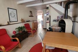A Very Attractive Village House And Guest Cottage, Offering A Total Of 150 M2 Of Living Space, With A Courtyard And A French Terrace.