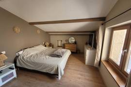 A Superb, Renovated Village House Offering 115 M2 Of Living Space, With Cellars And Terraces.