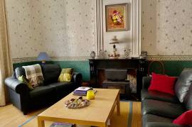 Pretty Winegrowers House With 6 Bedrooms, Large Convertible Loft, Lovely Terrace And Non Attached Garden With Pool.