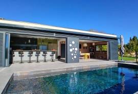 Magnificent Contemporary Villa With 220 M2 Of Living Space And Spa On 1570 M2 With Pool, Summer Kitchen And Peaceful Setting