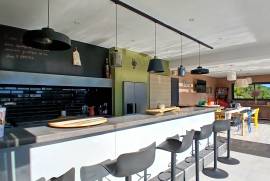 Magnificent Contemporary Villa With 220 M2 Of Living Space And Spa On 1570 M2 With Pool, Summer Kitchen And Peaceful Setting
