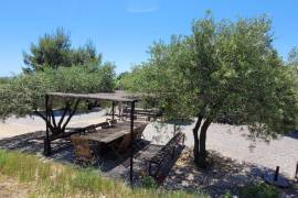 A Superb Property Nestled Amongst Olive Groves And Truffle Oaks, Offering 180 M2 Of Living Space Plus Two Gites.