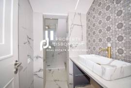 Lisbon River View T4/t3 Fully Renovated, Terrace Possible Lisbon River View T4/t3 Fully Renovated, Terrace Possible