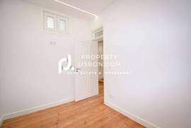 Lisbon River View T4/t3 Fully Renovated, Terrace Possible Lisbon River View T4/t3 Fully Renovated, Terrace Possible