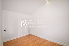 Lisbon River View T4/t3 Fully Renovated, Terrace Possible Lisbon River View T4/t3 Fully Renovated, Terrace Possible