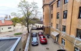Apartment for rent in Riga, 132.00m2