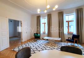 Apartment for rent in Riga, 132.00m2
