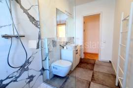Apartment for rent in Riga, 132.00m2