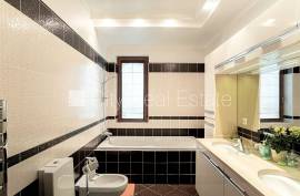 Detached house for sale in Riga, 447.00m2