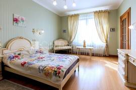 Detached house for sale in Riga, 447.00m2