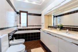 Detached house for sale in Riga, 447.00m2