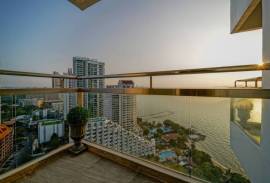 Stunning Top Floor Double-Storey Penthouse with Private Rooftop Pool and Full Sea Views