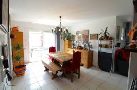 6 room, 120m2 Villa for sale in Margon - 315 000 € * 6 room, 120m2 Villa for sale in Margon - 315 000 € *