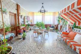 listing listing
