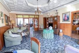 listing listing