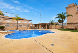 WONDERFUL TOWNHOUSE IN LOS DOLSES