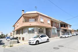 SPACIOUS 3 BEDROOM PROPRERTY WITH SOLARIUM AND GARAGE IN LAS HEREDADES SPACIOUS 3 BEDROOM PROPRERTY WITH SOLARIUM AND GARAGE IN LAS HEREDADES