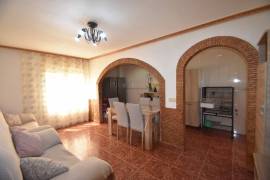 SPACIOUS 3 BEDROOM PROPRERTY WITH SOLARIUM AND GARAGE IN LAS HEREDADES SPACIOUS 3 BEDROOM PROPRERTY WITH SOLARIUM AND GARAGE IN LAS HEREDADES