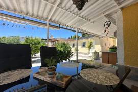 listing listing