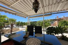 listing listing