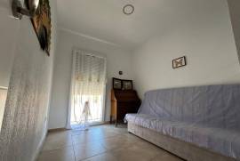 listing listing